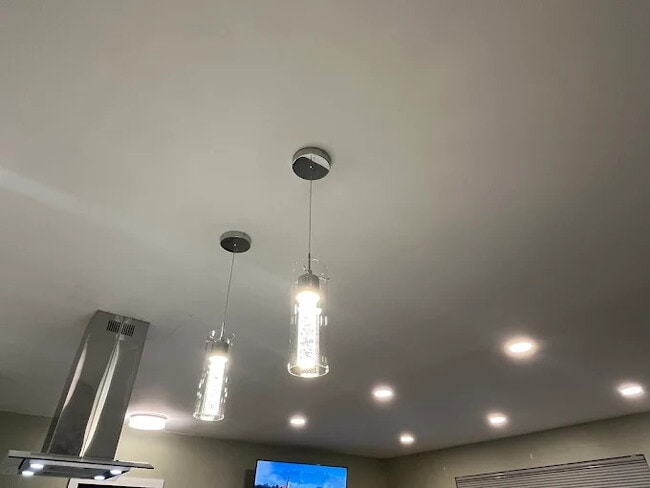 Foto del edificio - 1103 Ravenwood Ave