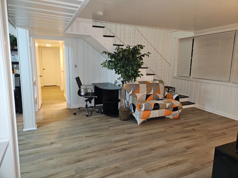 Building Photo - 7120 S Sweetwater Rd