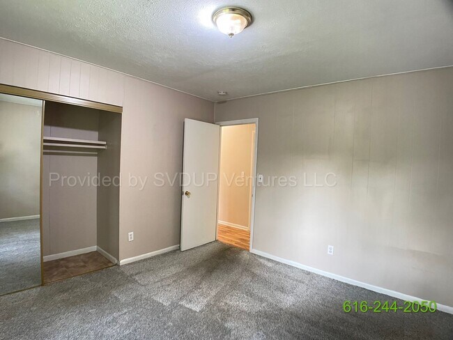 Foto del edificio - 3 Bedroom 1 Bathroom By Huff Park!!