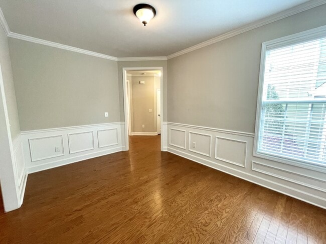 Building Photo - 3 bed, 2.5 bath Nest with Bonus Room in An...