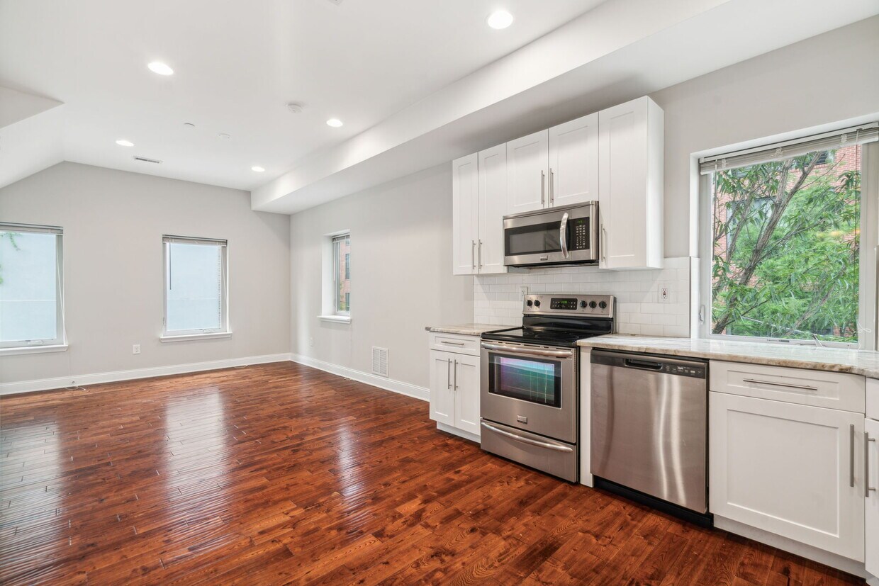 Foto principal - 2228 Summer St