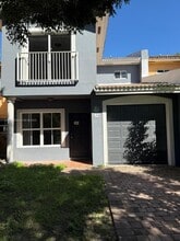 Building Photo - 650 SW 11th St