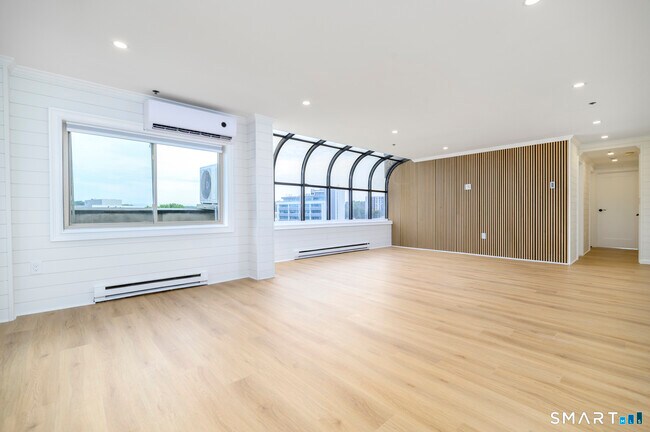 Building Photo - 1611 Washington Blvd