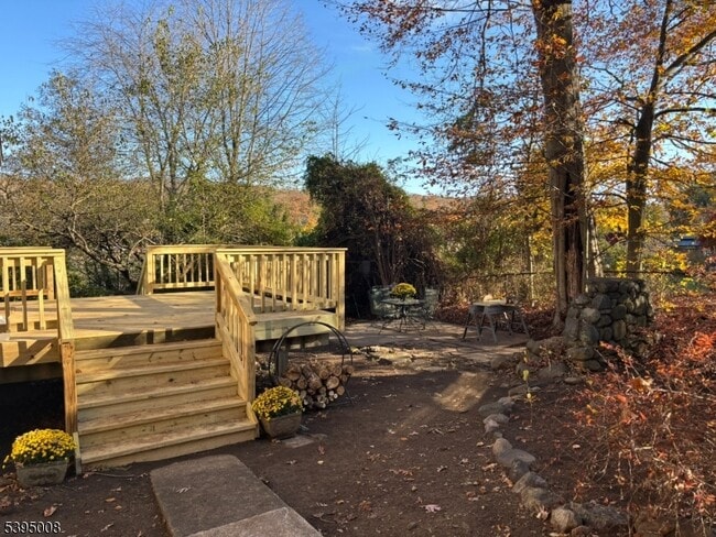 Foto del edificio - 251 Cupsaw Dr