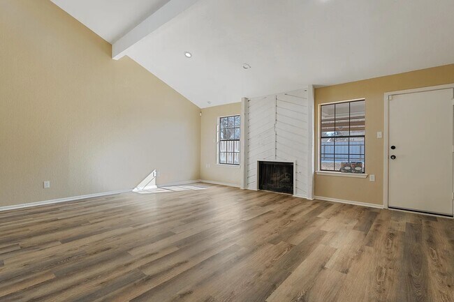 Foto del edificio - 4717 62nd St