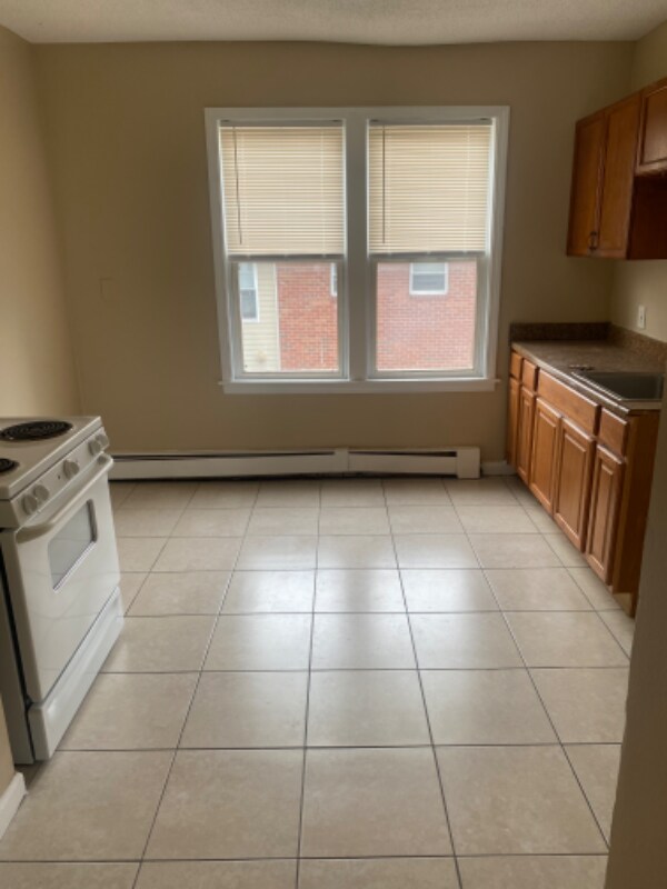 Building Photo - 109 Martin St