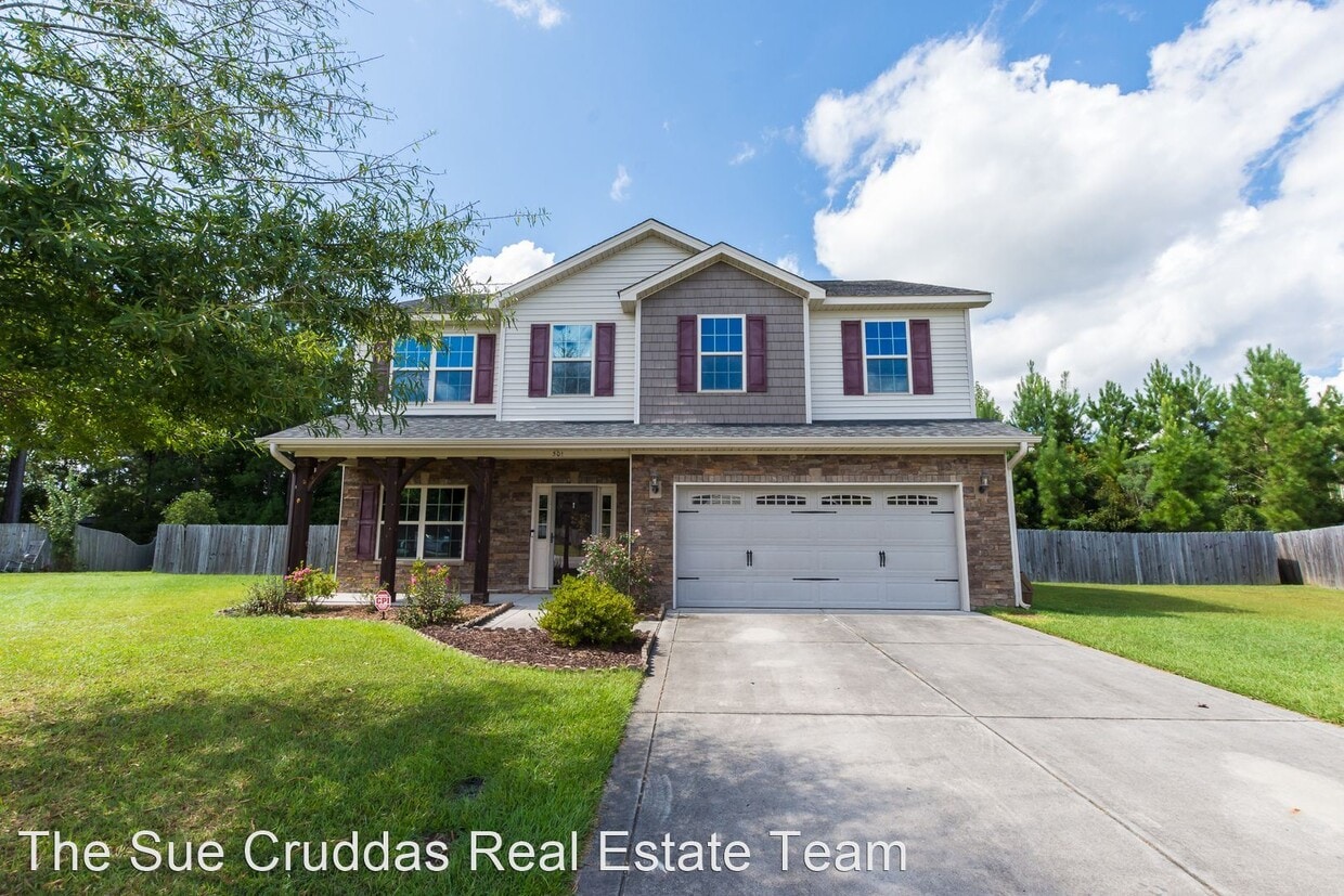 Foto principal - 4 br, 2.5 bath House - 301 First Post