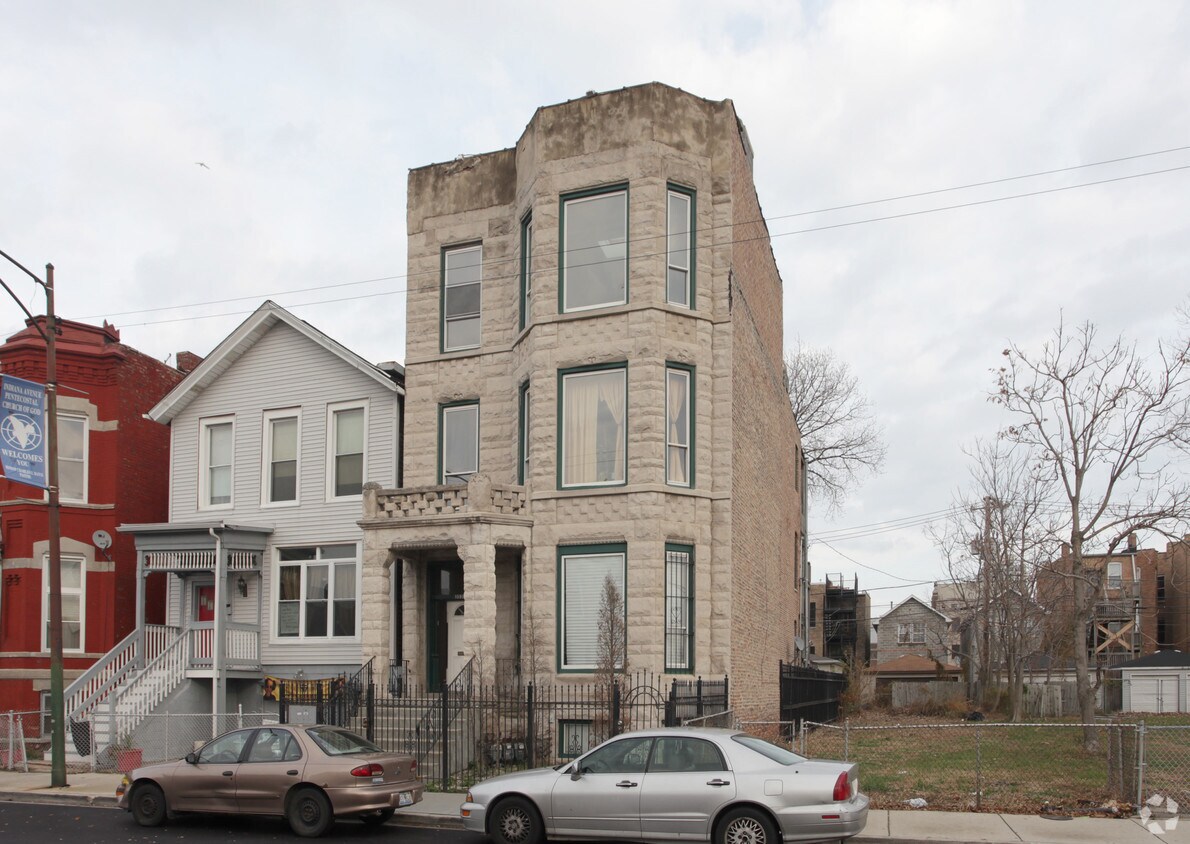 Primary Photo - 3531 S Indiana Ave
