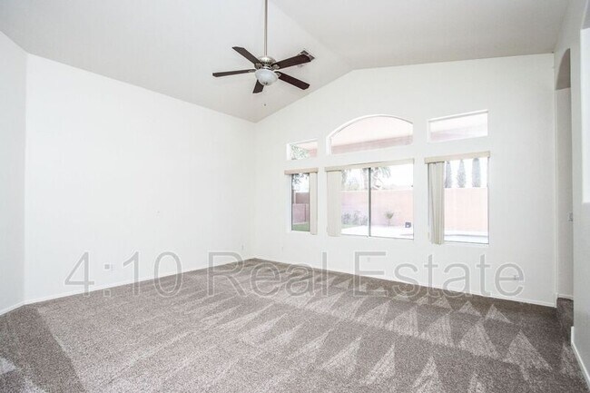Building Photo - 4722 S Judd St