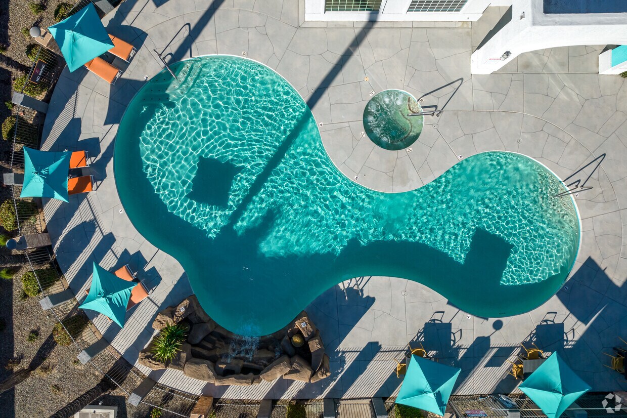 The Grove Deer Valley Apartments in Phoenix, AZ