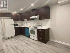 Building Photo - 9 Upton Crescent