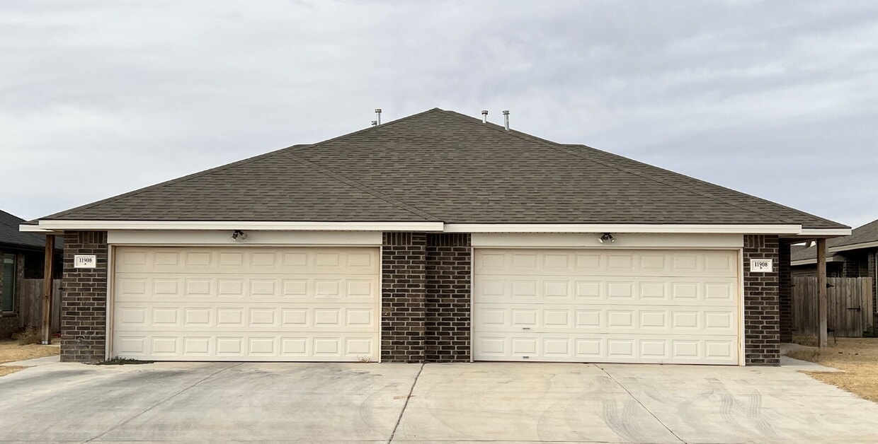 Primary Photo - Southwest Lubbock Duplex in Cooper School ...