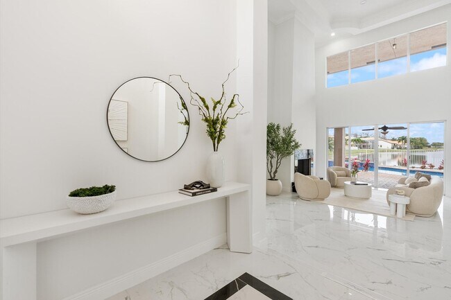Building Photo - 9734 Via Amati