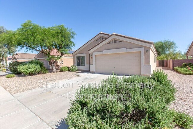 Building Photo - 1657 E Cardinal Dr