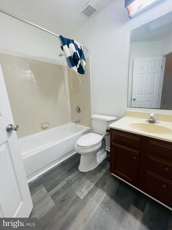 Foto del edificio - 8545 Black Star Cir