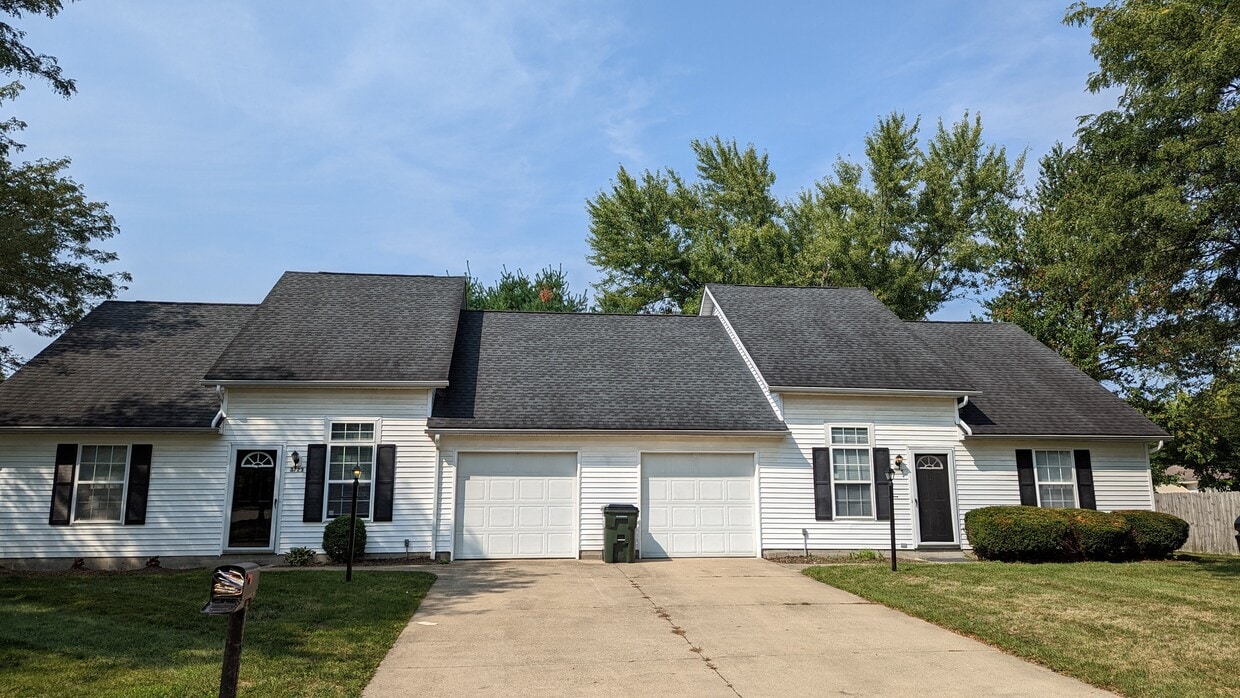 3723 Loehrmoore Ave NE, Canton, OH 44705 Townhome Rentals in Canton