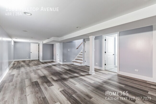 Building Photo - Charmy Single-Family Home at Chicago Heights