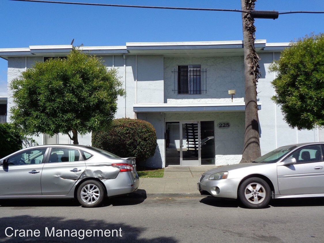 Primary Photo - 205-225 16th St
