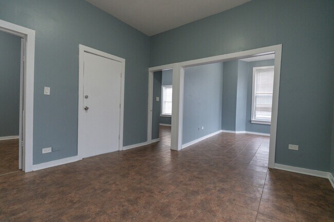 Foto del edificio - 1701 W 35th St