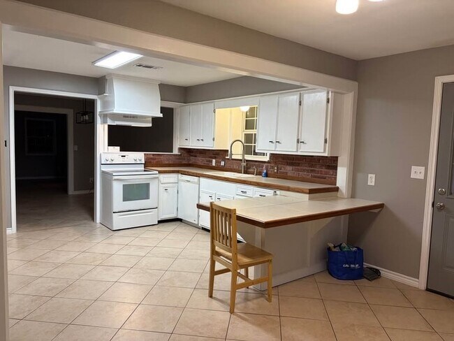 Building Photo - 14525 Chapperal Pipeline Rd