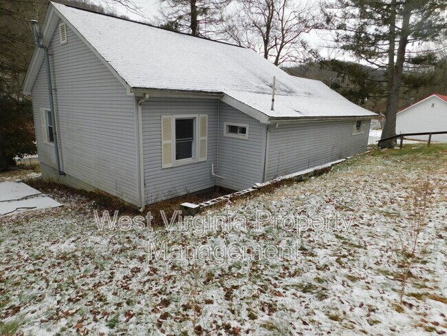 Foto del edificio - 1917 Minden Rd