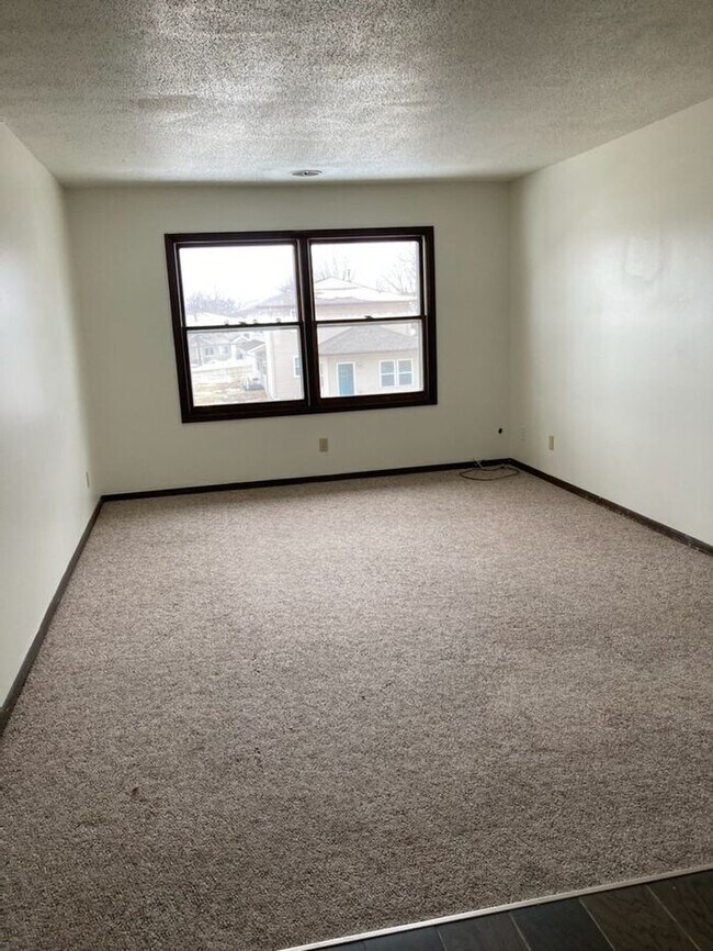 Foto del edificio - $925 | 2 Bedroom, 1 Bathroom Apartment | P...
