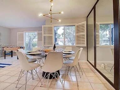 Building Photo - 917 Orange Isle