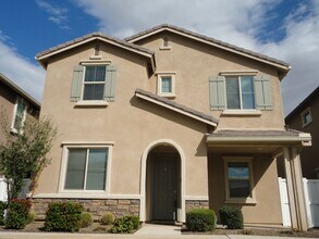 Building Photo - 2246 S Basmath Ln
