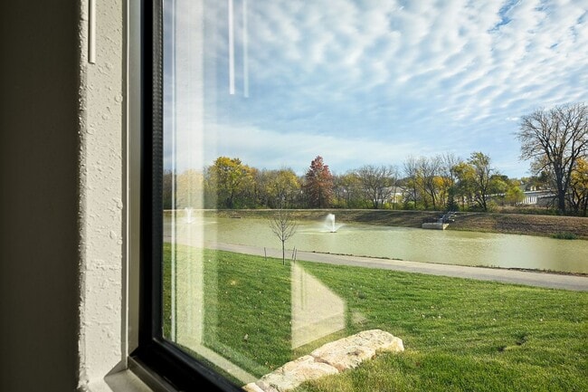 Building Photo - Lot 175
