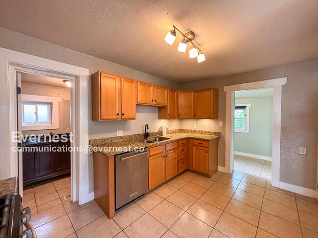 Foto del edificio - 3715 Lafayette St