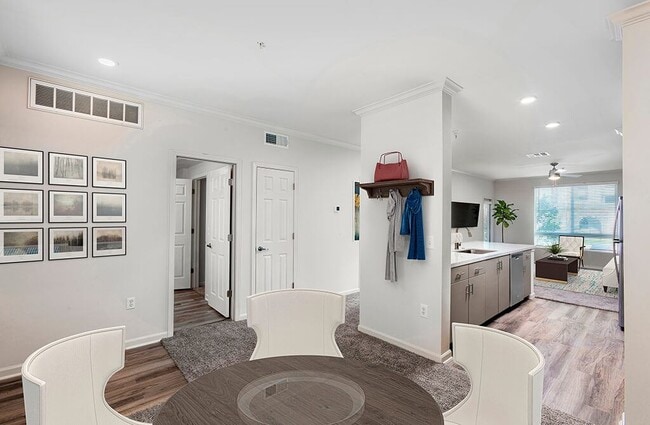 Building Photo - Landara Apartments
