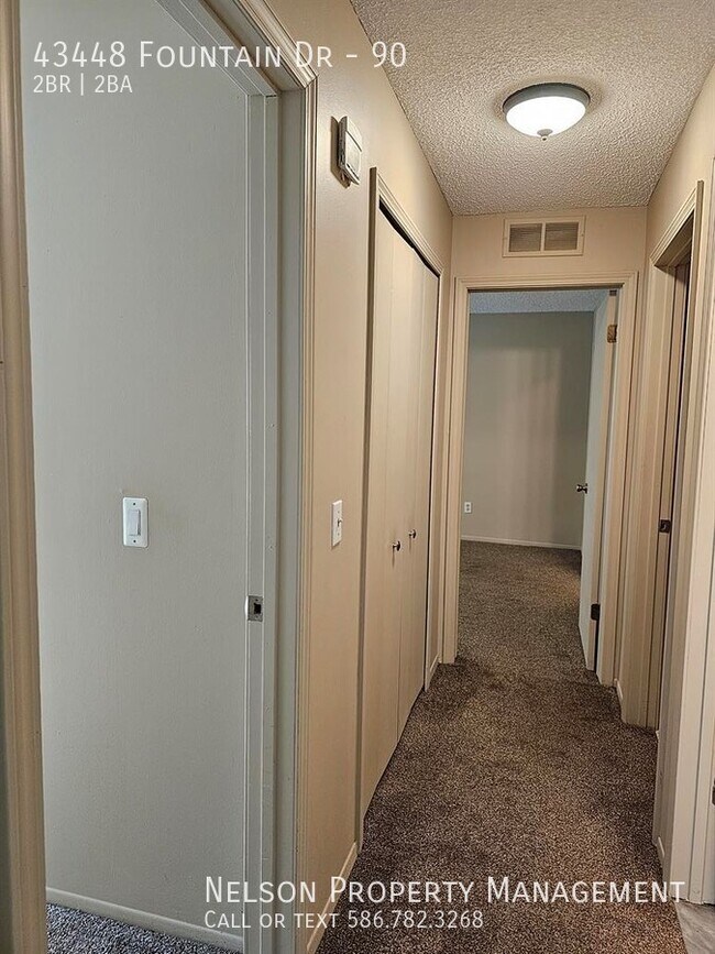 Foto del edificio - 43448 Fountain Dr