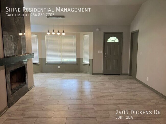 Foto del edificio - 2405 Dickens Dr