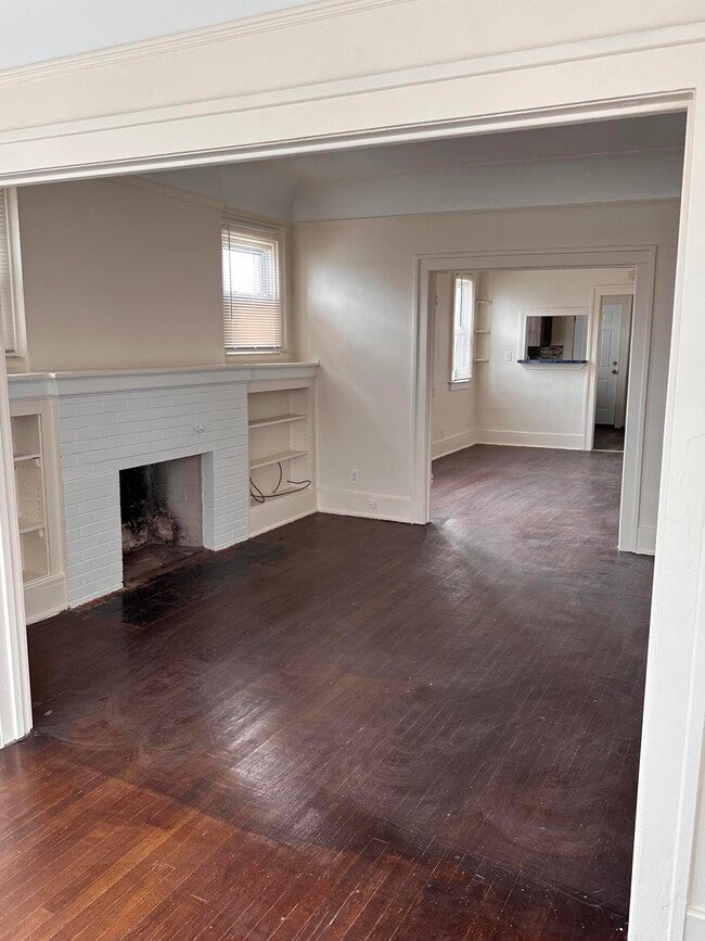 Foto del edificio - 2293 W Philadelphia St