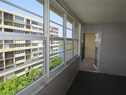 Building Photo - 1160 N Federal Hwy