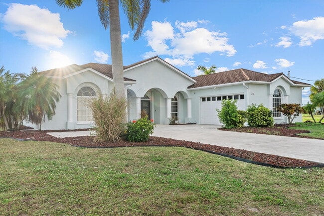 Building Photo - 39 Fairway Rd