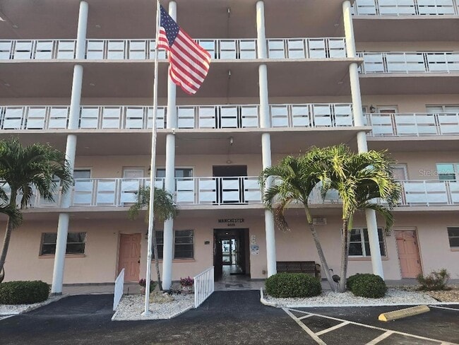 Foto del edificio - 6025 Shore Blvd S