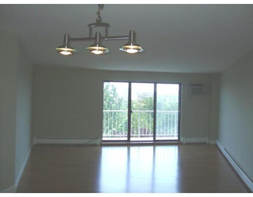 131 Coolidge Ave Unit 419, Watertown, MA 02472 Condo for Rent in