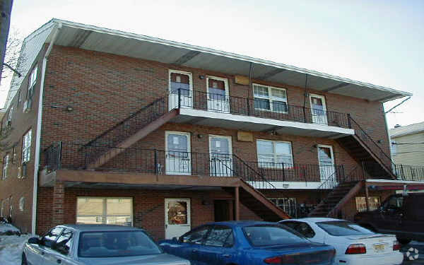 Foto principal - 300 Garibaldi Ave