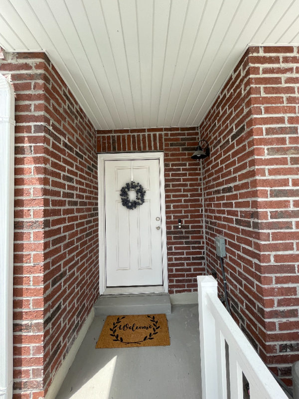 Foto del edificio - 4214 Frontier Park Ct