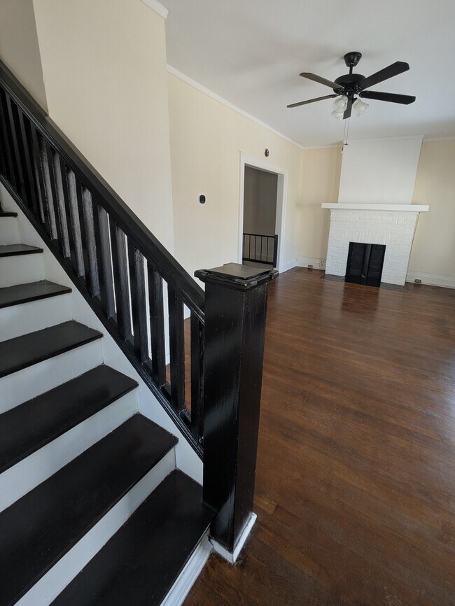 Sala de estar - 808 Hunt Ave