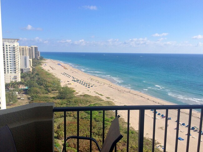 Foto del edificio - 2800 N Ocean Dr