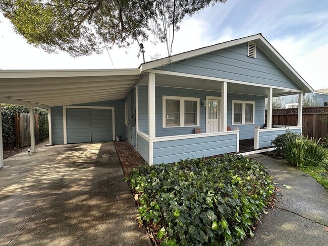 Photo - 643 18th Ave Apartment