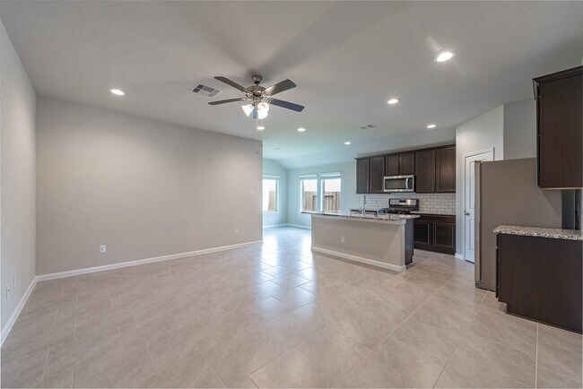 Foto del edificio - 18351 Raven Rock Ln