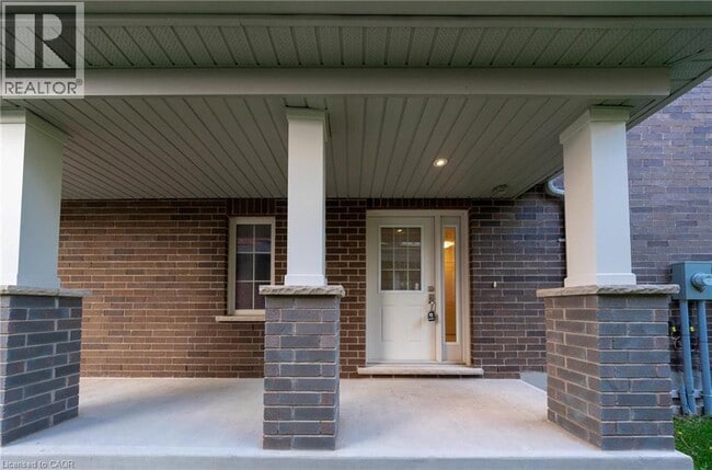 Building Photo - 311 Woolwich St
