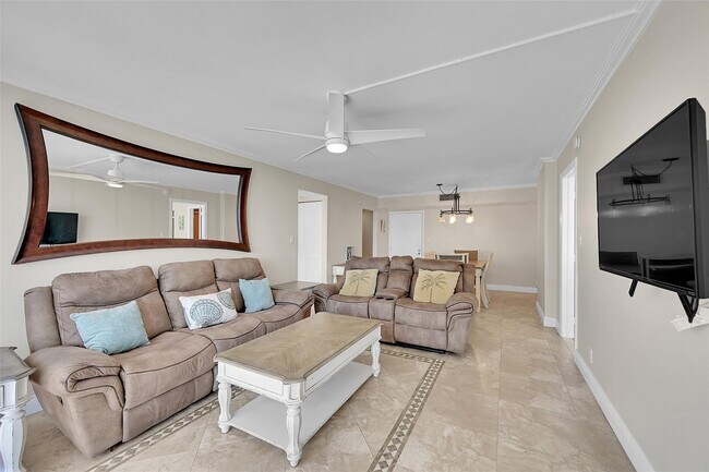 Foto del edificio - 525 N Ocean Blvd