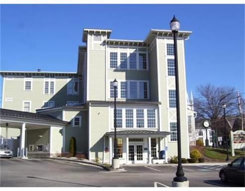 Building Photo - 6 N Main St