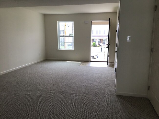 Photo - Lovely Muhlenberg townhome!