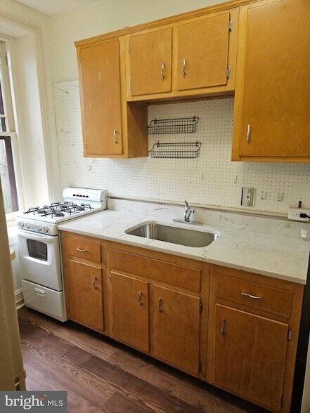 Foto del edificio - 113 W Beechtree Ln