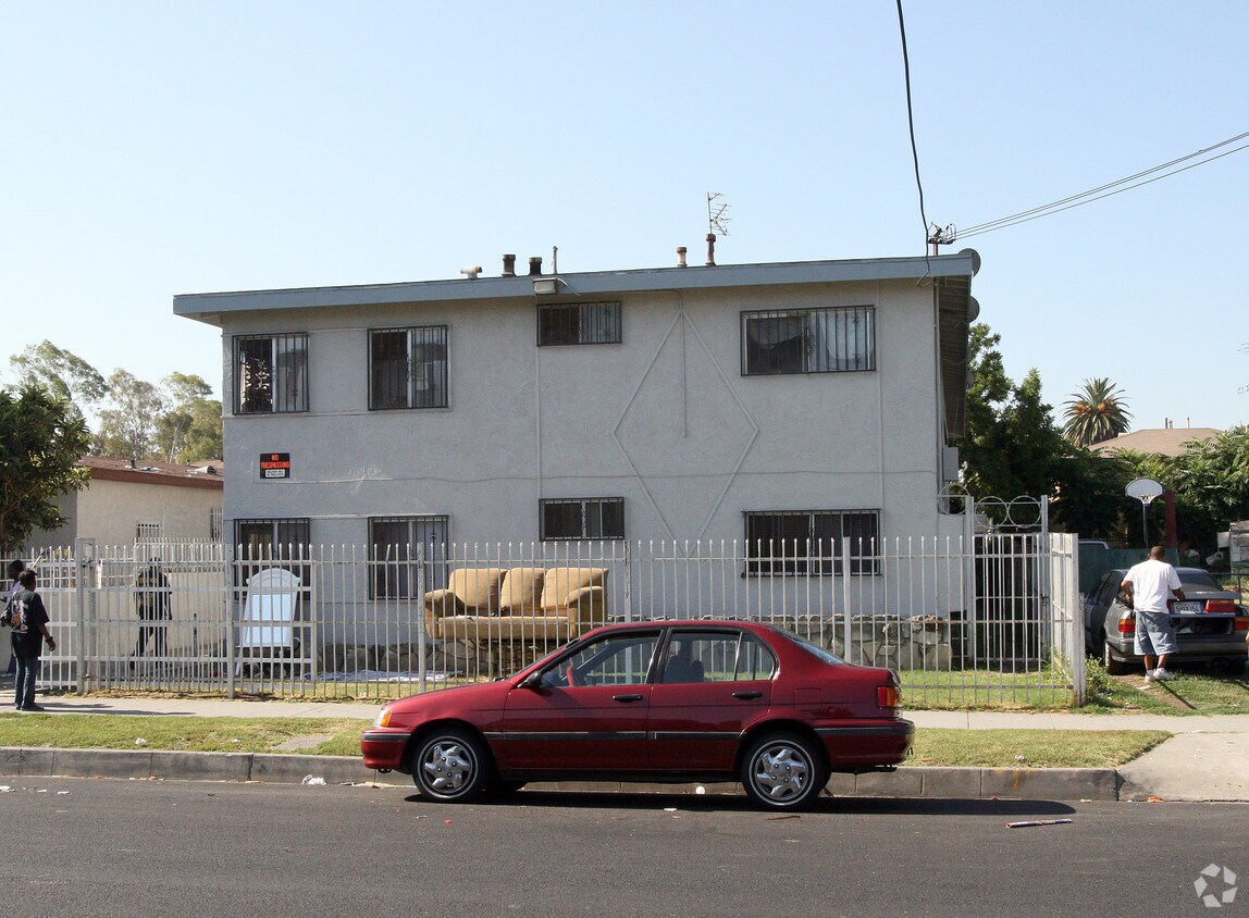Foto del edificio - 318 W Almond St